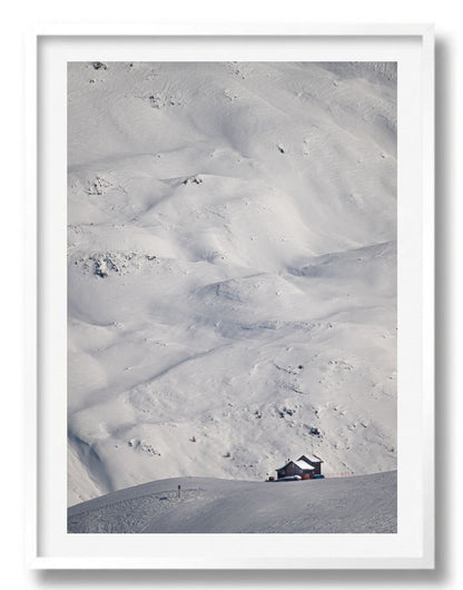 Besneeuwde bergwereld