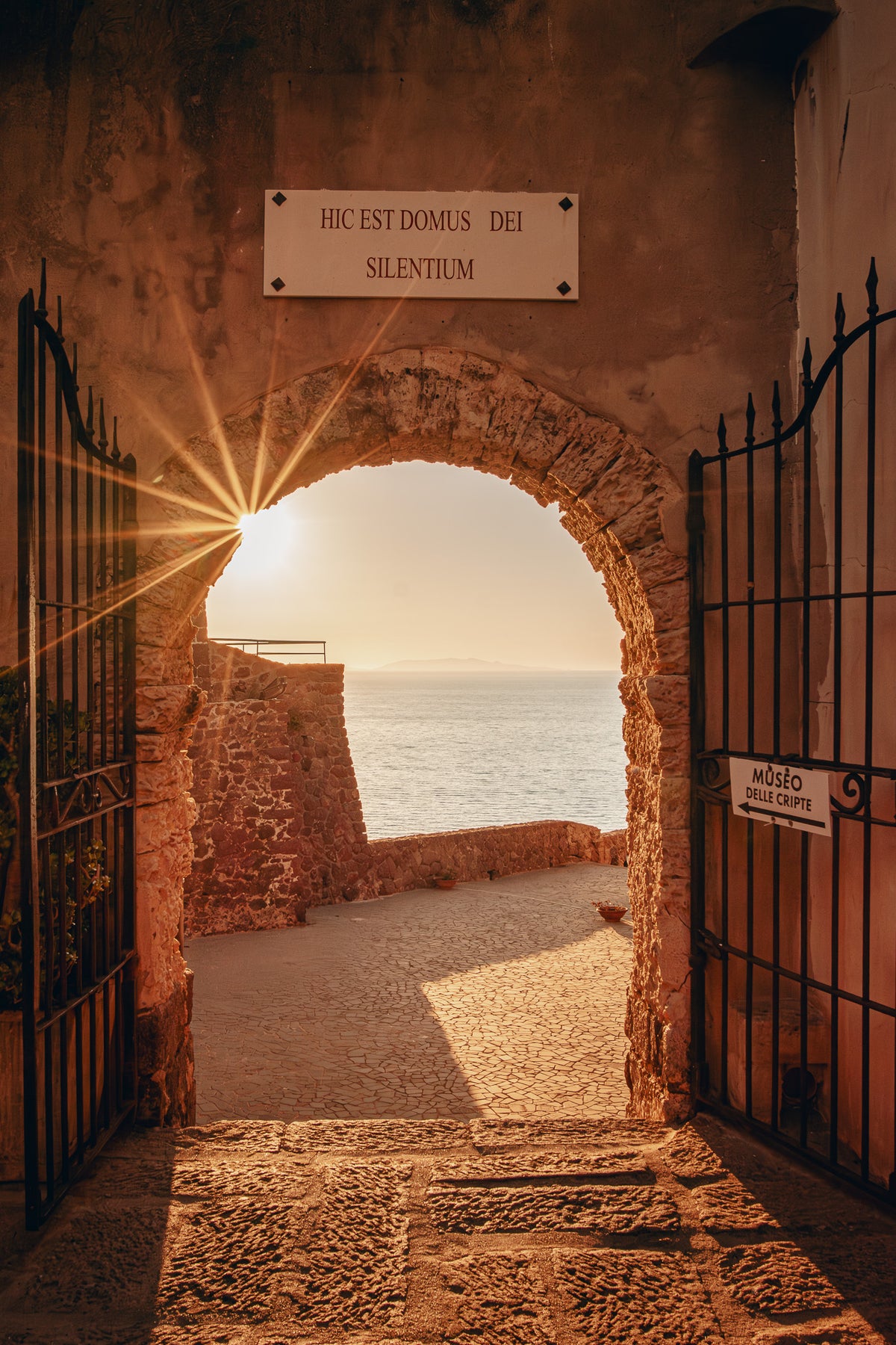 Hic est domus dei. Silentium